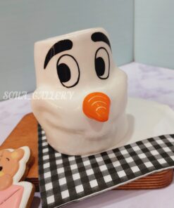 Alternative view of ماگ دیزنی اولاف