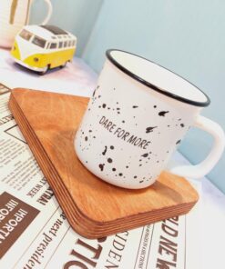 ماگ خطی سفید و مشکی