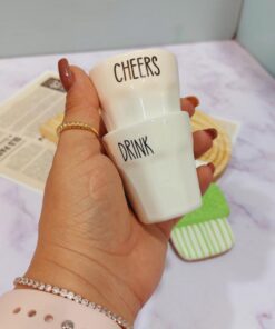 شات قهوه سفید