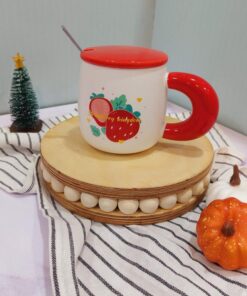 ماگ توت فرنگی دسته تپلی