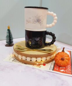 ماگ گلدار مشکی وسفید