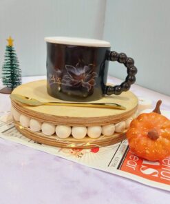 ماگ گلدار مشکی وسفید