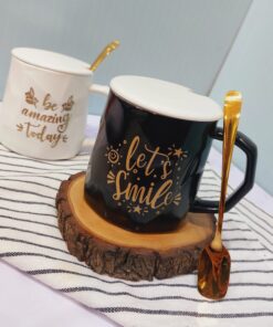 ماگ فونت دار سفید و مشکی قاشق دار