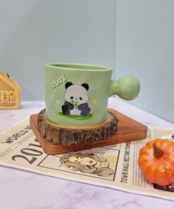 ماگ پاندا دسته توپی سبز