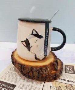 ماگ گربه بازیگوش کد 1526