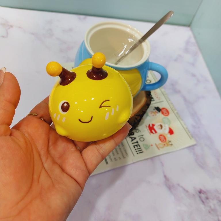 ماگ فانتزی زنبور در برجسته کد 1562