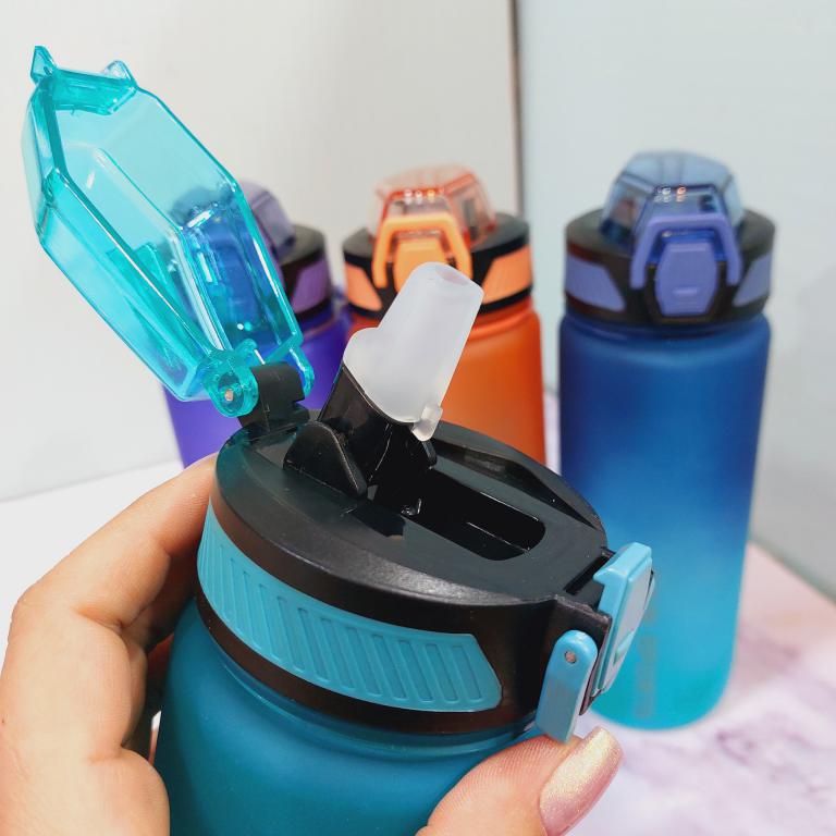 قمقمه باشگاهی نی دار 800میل برند eyunکد1609