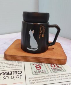 ماگ گربه درپیچی سفید و مشکی کد 1683