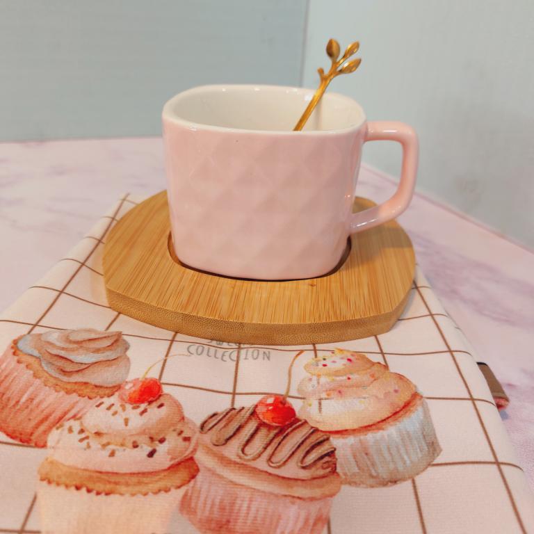 فنجون زیره چوبی دار مشبک پاستلی کد 1718