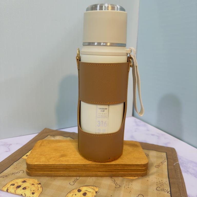 فلاسک استیل کاور چرمی دار 316 کد 1810