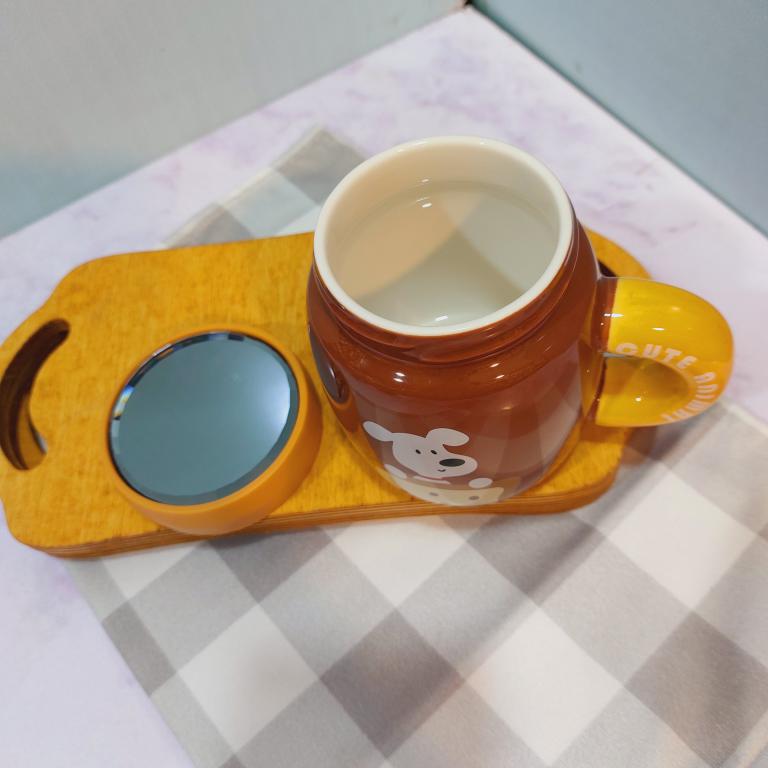 ماگ درپیچی آینه دار طرح اسنوپی کد 1766