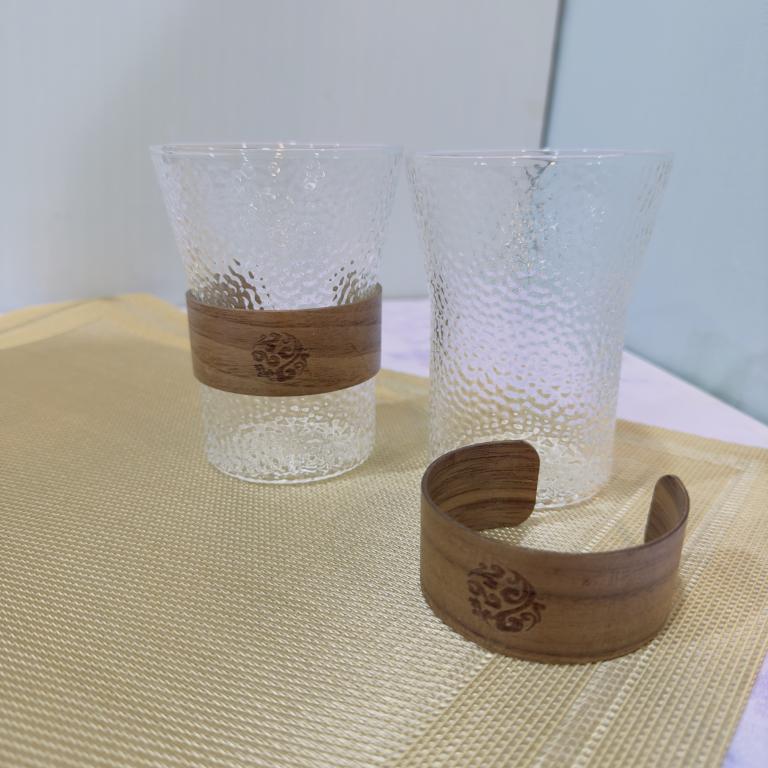 ماگ پیرکس کمربند چوبی طرح یخی کد 1990