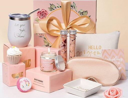 کادو برای دست دختر