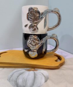 ست ماگ سفید ومشکی طرح گل برجسته کد 2018