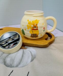 ماگ درپیچی کندویی خرس مهربون کد 2024