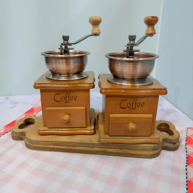 آسیاب قهوه دستی چوبی کد2049