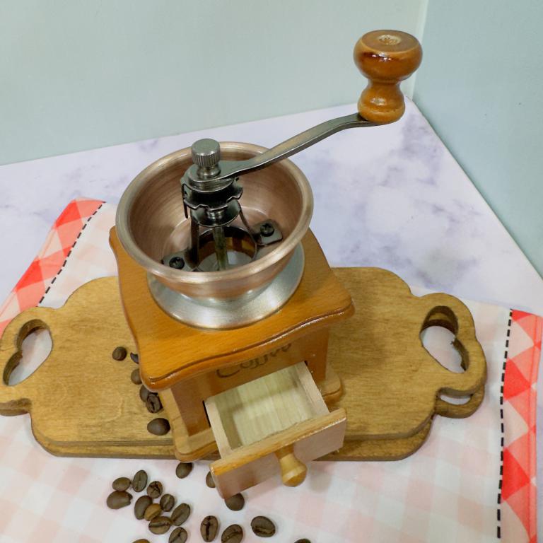 آسیاب قهوه دستی چوبی کد2049