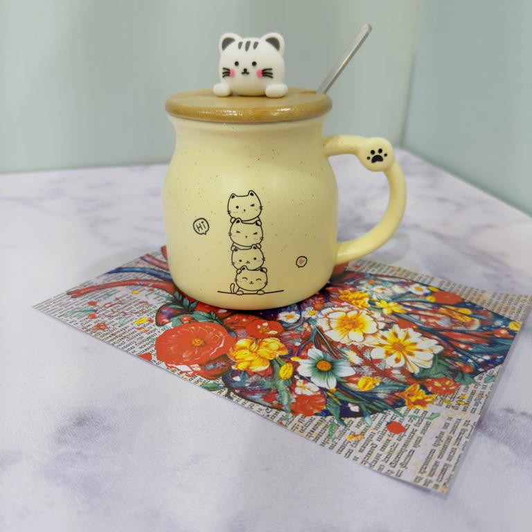 ماگ سرامیکی طرح گربه در چوبی کد 2053