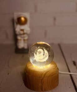 گوی چراغدار چرخشی 3 بعدی پایه چوبی کد 2142