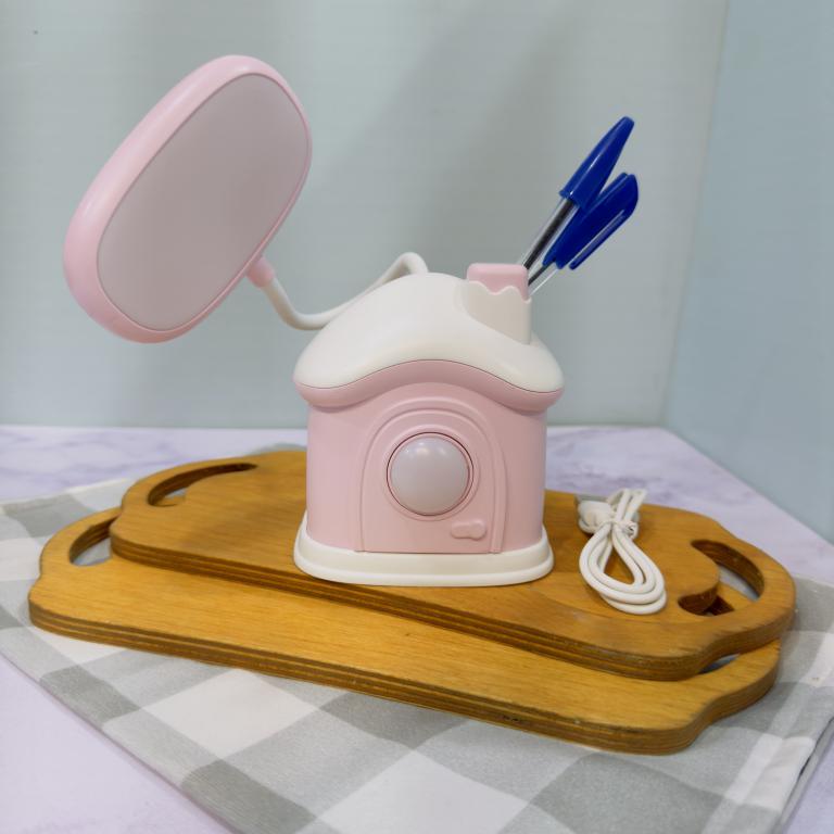 چراغ مطالعه وجا قلمی طرح کلبه کد 2131