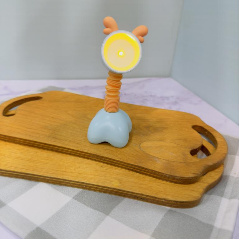 چراغ خواب فانتزی طرح زرافه گردن بلند کد 2132