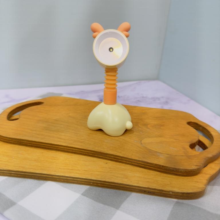 چراغ خواب فانتزی طرح زرافه گردن بلند کد 2132