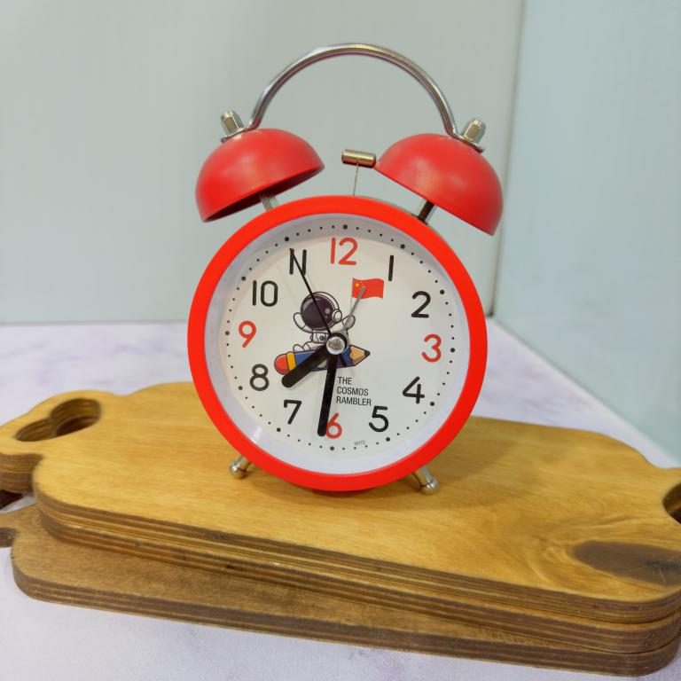 ساعت زنگ دار فانتزی طرح فضانورد بزرگ کد 2158