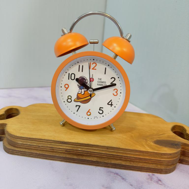 ساعت زنگ دار فانتزی طرح فضانورد بزرگ کد 2158