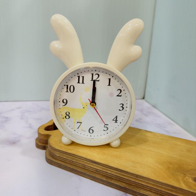 ساعت زنگ دار رومیزی طرح شاخ گوزن کد 2160