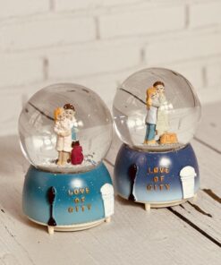 گوی موزیکال پمپ دار برفی طرح دوتایی کد 2179