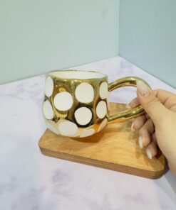 ماگ دسته طلایی خال دار کد 2202