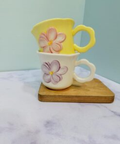 ماگ دسته دار طرح گل رنگی کد 2208