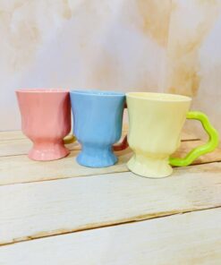 ماگ کلاسیک طرح گلدوزی پایه دار کد 2255