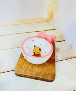 فنجون عروسک برجسته دست ساز کد 2258