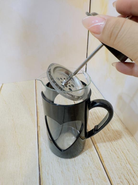 فرنچ پرس دمنوش خوری حجم 350 میل قلبی کد 2275