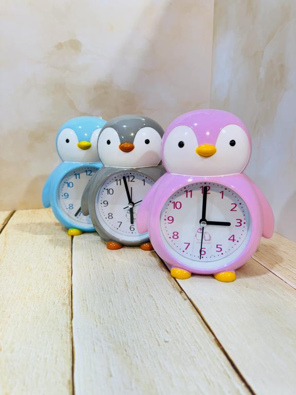 ساعت زنگی رومیزی طرح پنگوِئن فانتزی کد 2330
