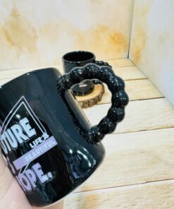 ماگ دسته مرواریدی مشکی فونت دار کد 2344