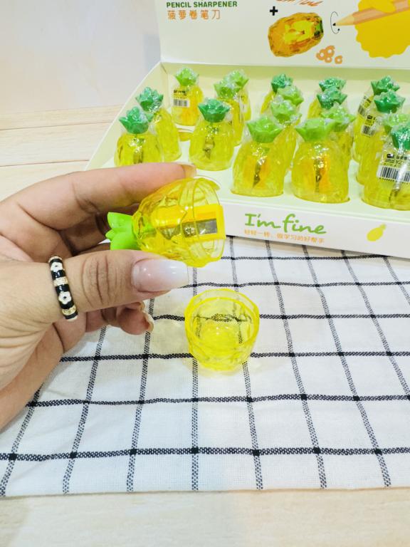 مداد تراش فانتزی اناناس و هویچ کد 2397