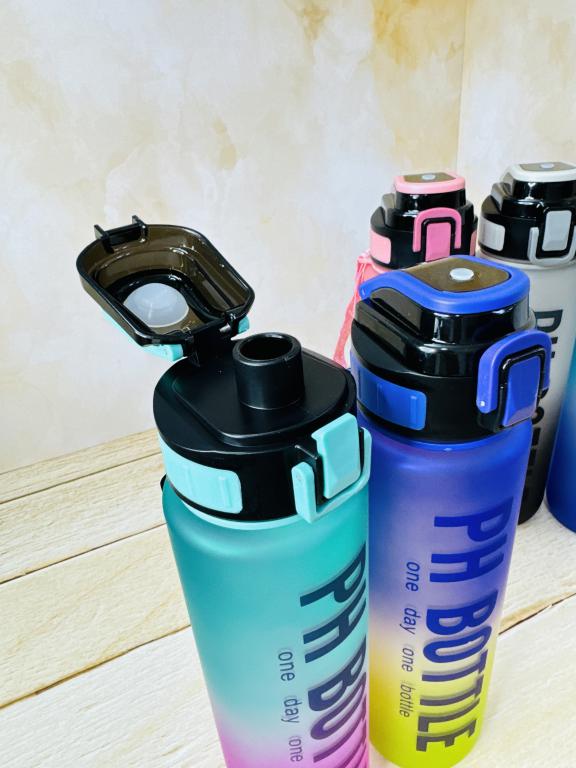 قمقمه باشگاهی اورجینال برند PH BOTTLE رنگی کد 2409