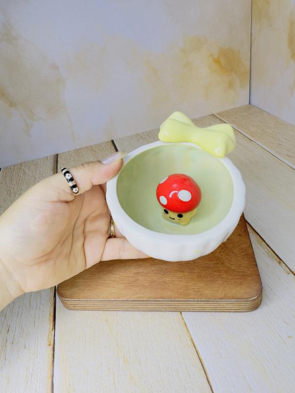 فنجان کف عروسکی دسته پاپیونی کد 2413