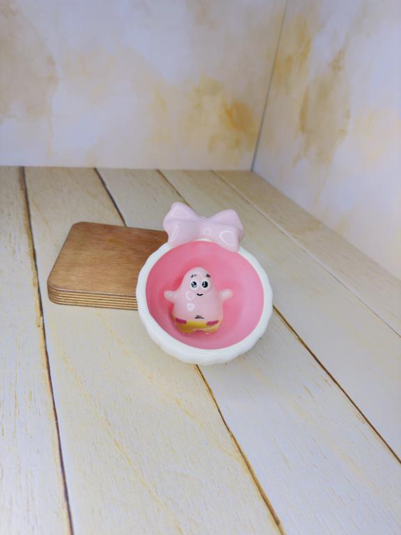 فنجان کف عروسکی دسته پاپیونی کد 2413