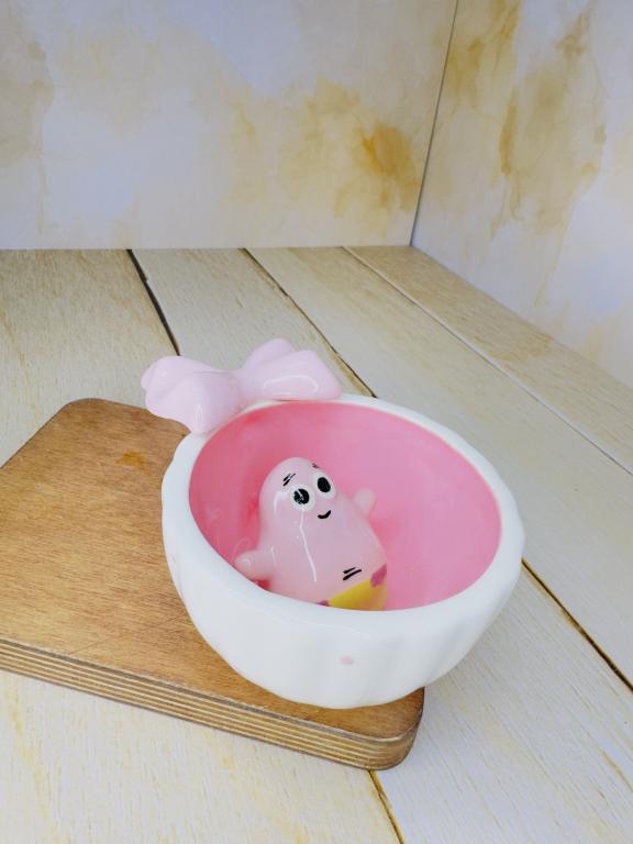 فنجان کف عروسکی دسته پاپیونی کد 2413