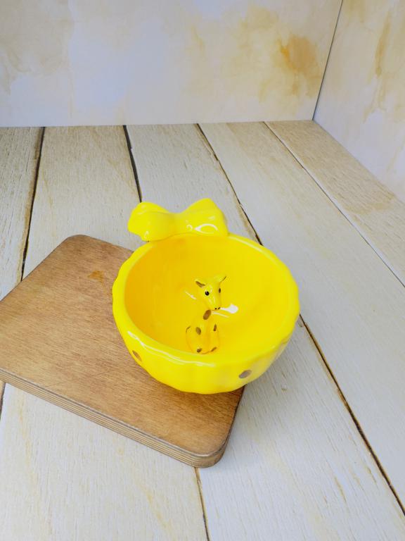 فنجان کف عروسکی دسته پاپیونی کد 2413