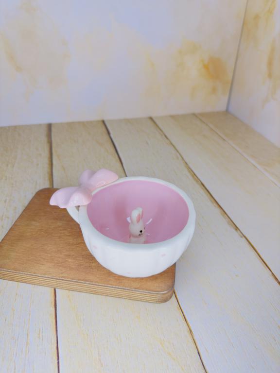 فنجان کف عروسکی دسته پاپیونی کد 2413