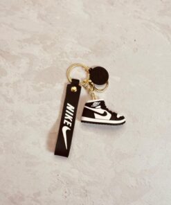 جاسوئیچی اورجینال طرح کفش اسپرت کد 2449