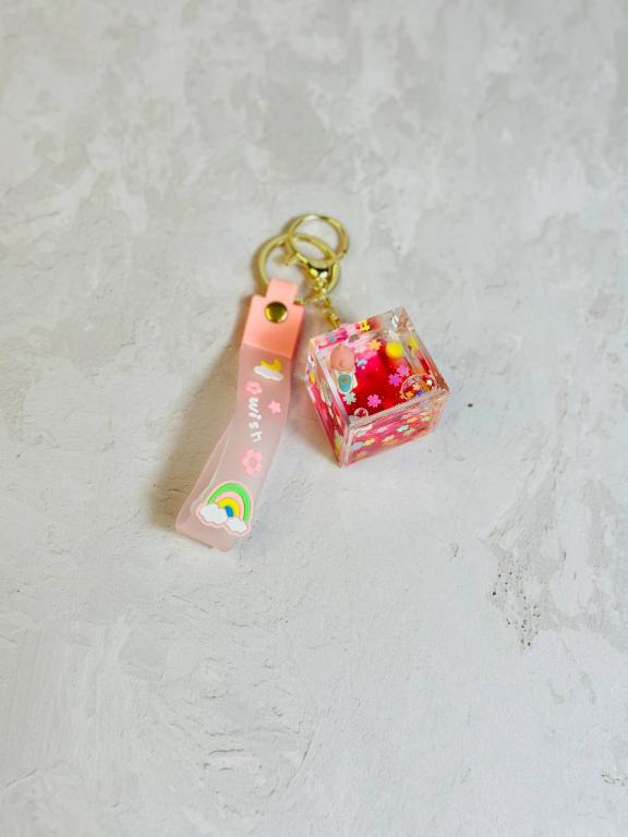 جاسوئیچی اکواریومی اورجینال فانتزی مربع کد 2452