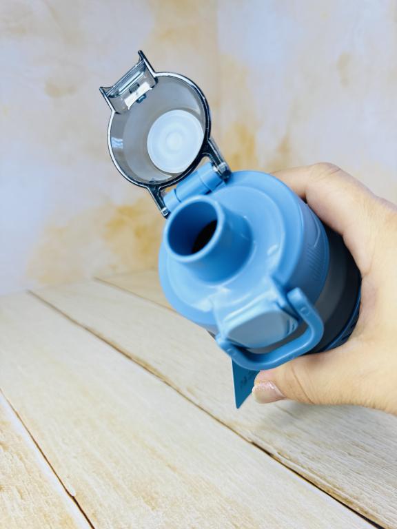 قمقمه 750 میل برند SPORT در سیلیکونی کد 2534