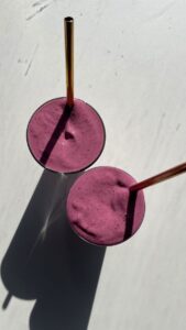 لیوان اسموتی نی دار