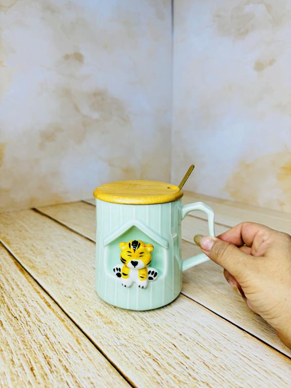 ماگ فانتزی طرح ببر برجسته در چوبی کد 2675