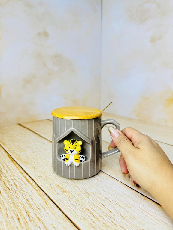 ماگ فانتزی طرح ببر برجسته در چوبی کد 2675